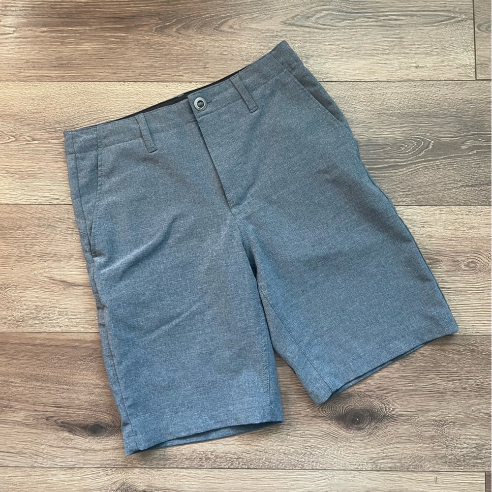 NWOT Volcom Men’s Surf & Turf Short Grey 28